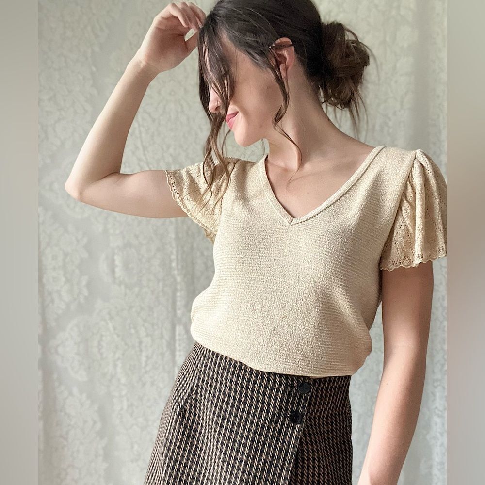 Modern Textured Crochet Butterfly Sleeve Gold Sparkle V-Neck Blouse